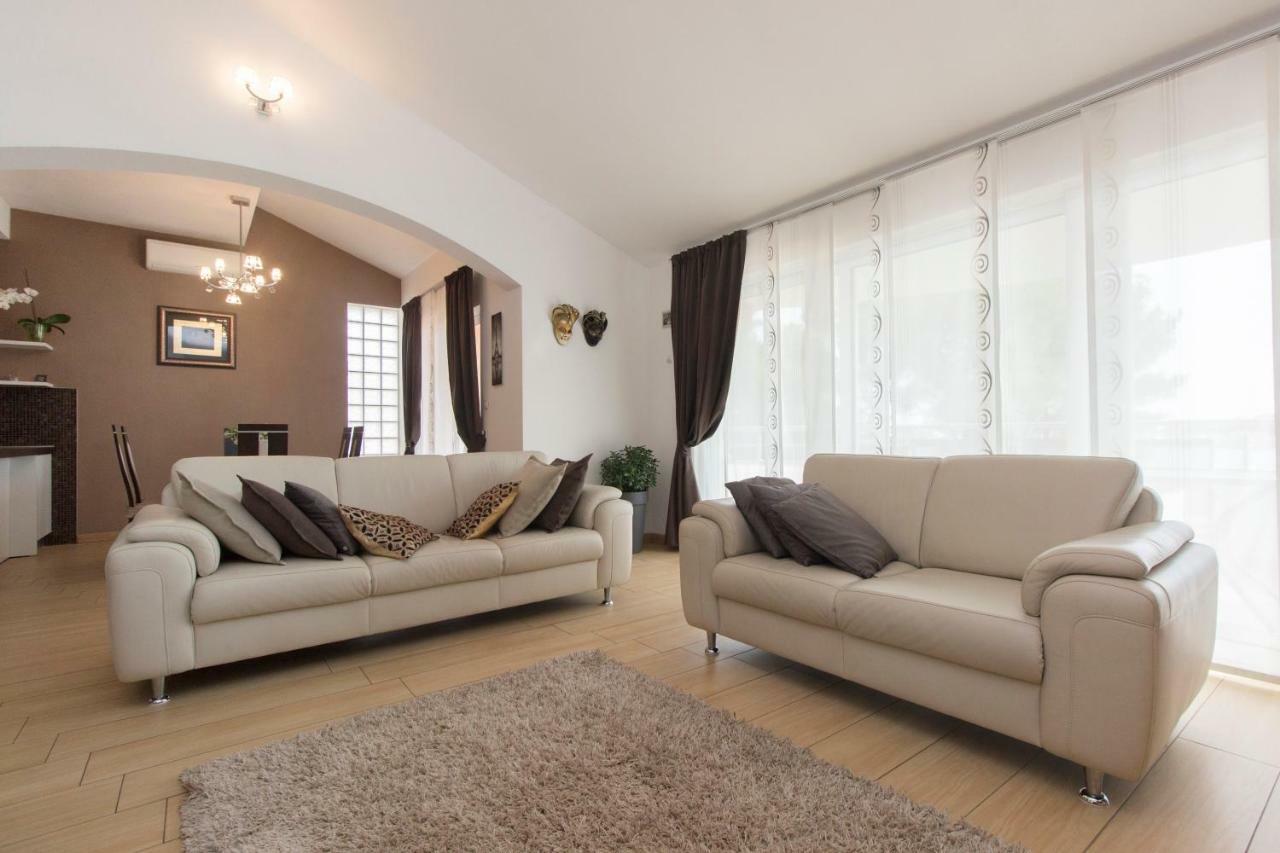 Villa Bozena Brodarica  Εξωτερικό φωτογραφία